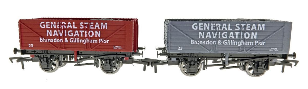 00 Gauge Wagons Support Locomotive and Paddle Steamer