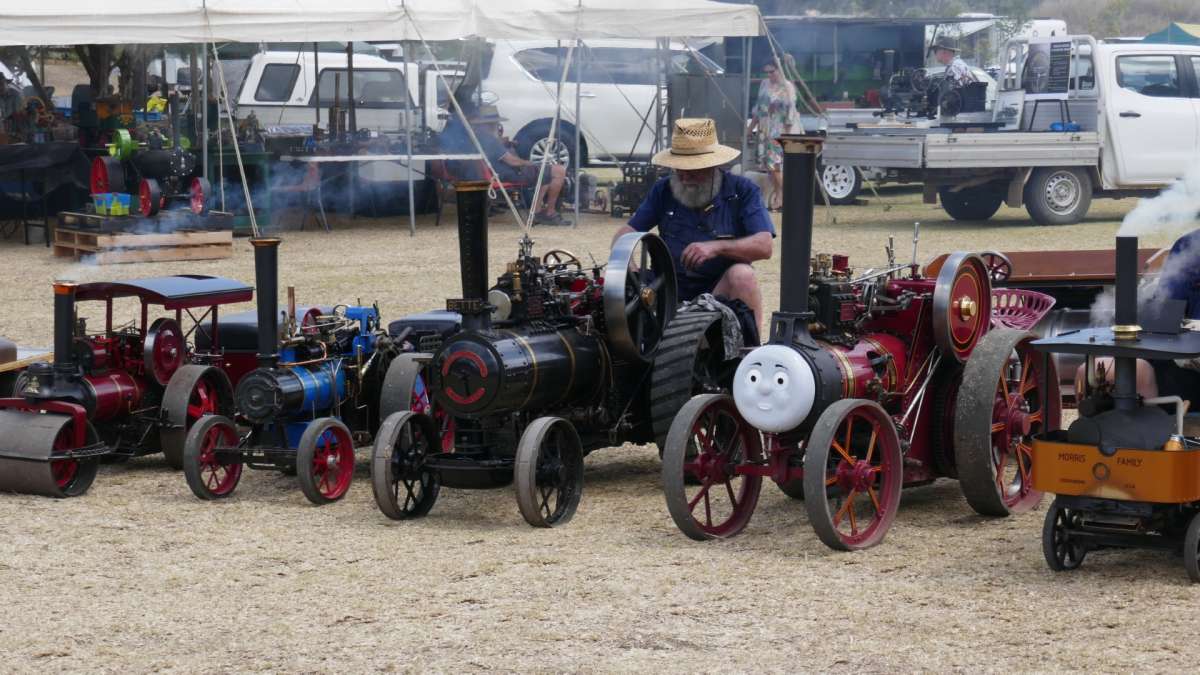 Model rally 2