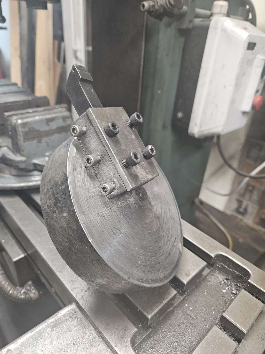 17025795637665979752040321165561