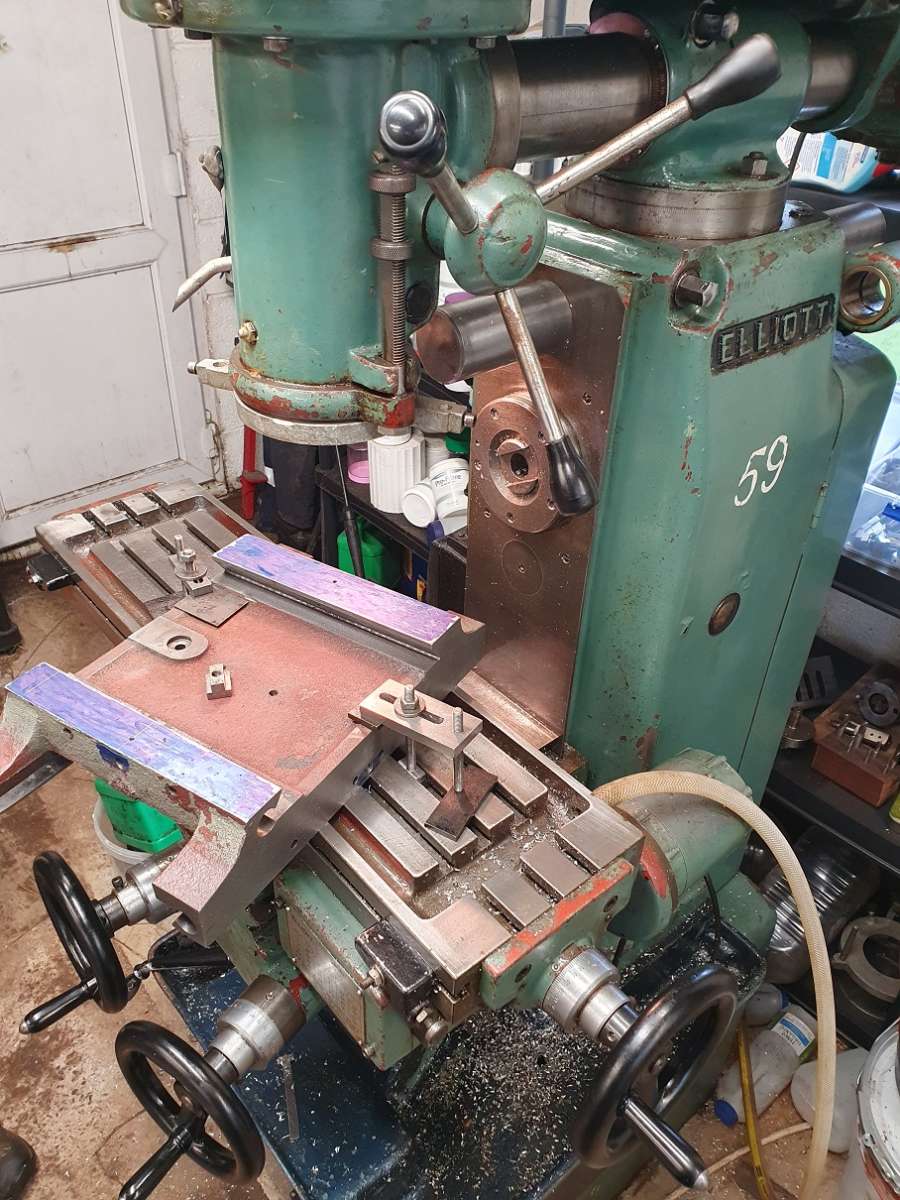 Oil_Groove_Cutting_1