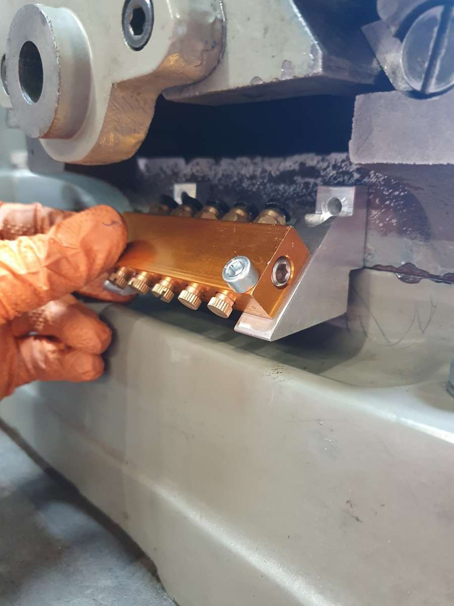 Oil_Manifold_Brackets_2