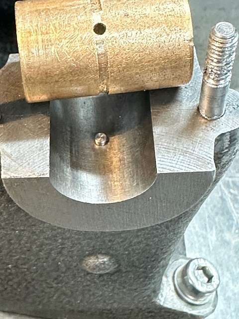 RedwingMainBrngsPin3Res