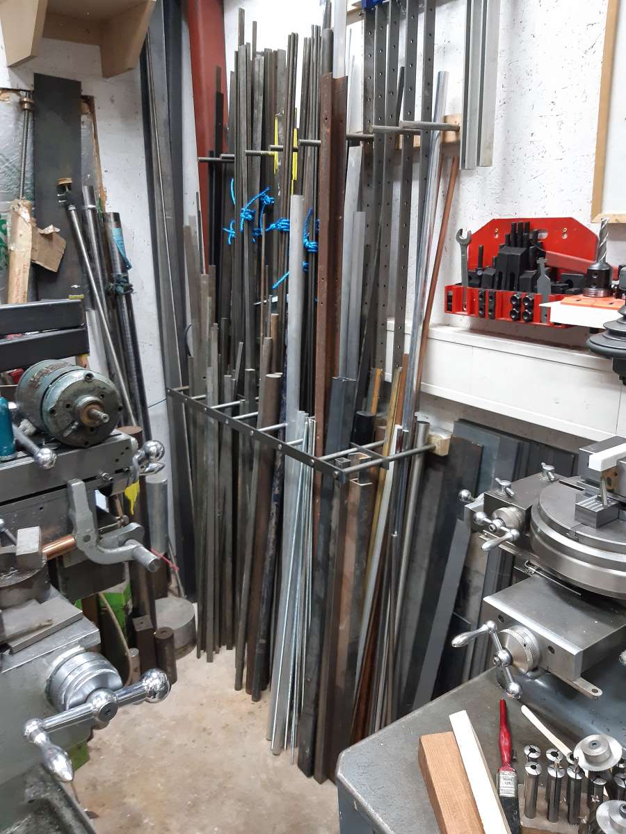 breaker stock