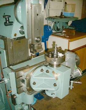 Alexander_Miller_Set_Up_For_Gear_Shaping_03