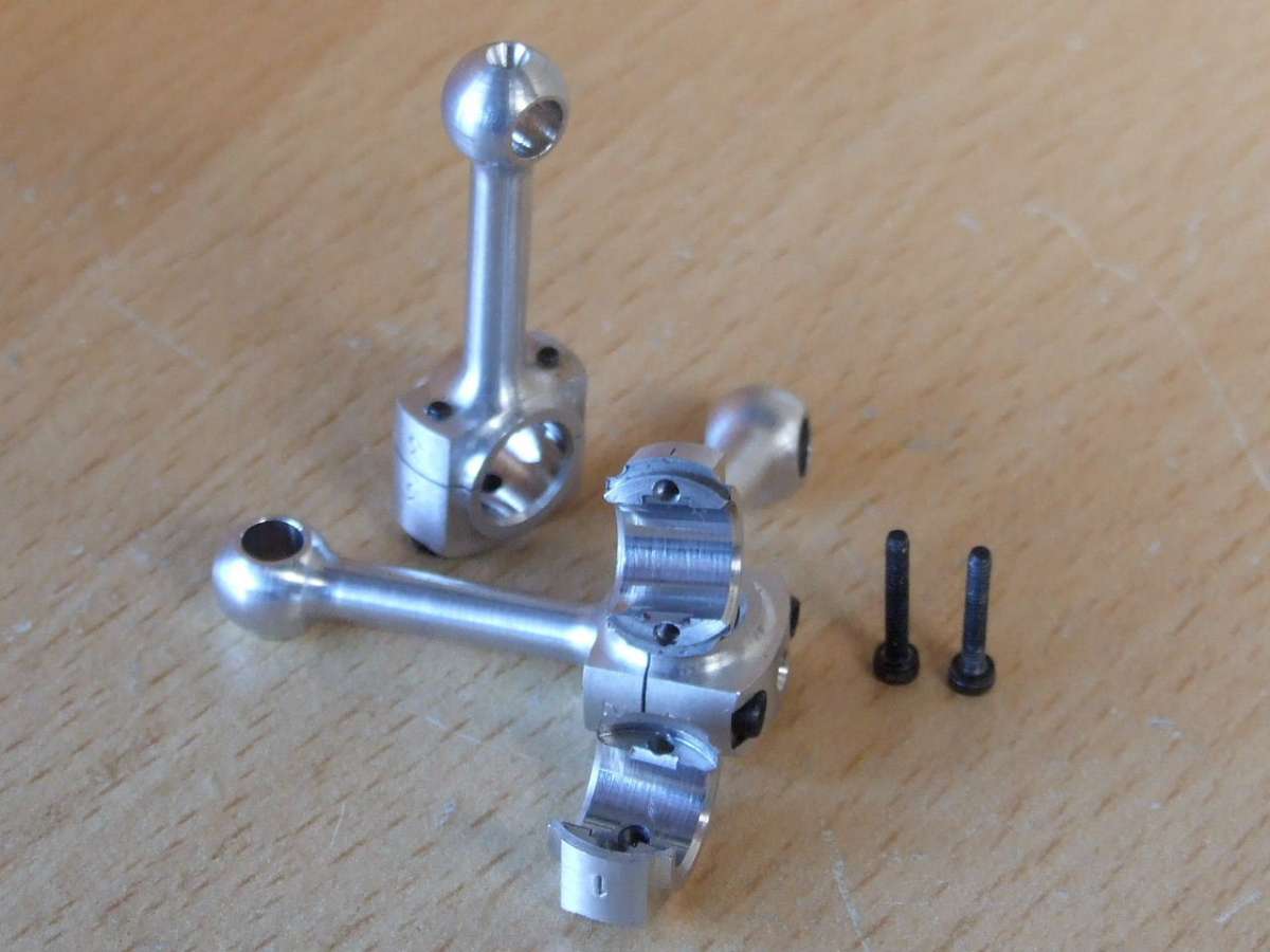 Fig 6 Con-rods, gap between Big-end cap & Con-rod is intentional