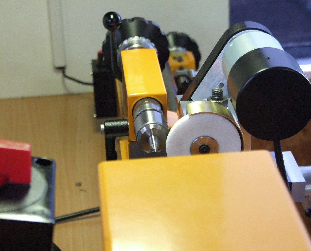 Plenty of room between Tailstock and Grinder.