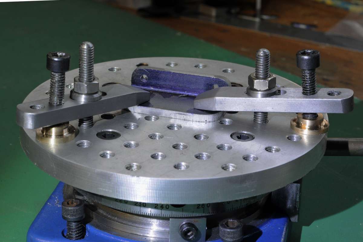 rt table clamps