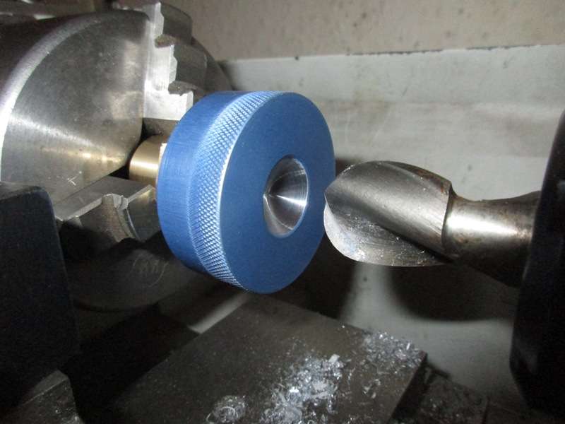 004b
