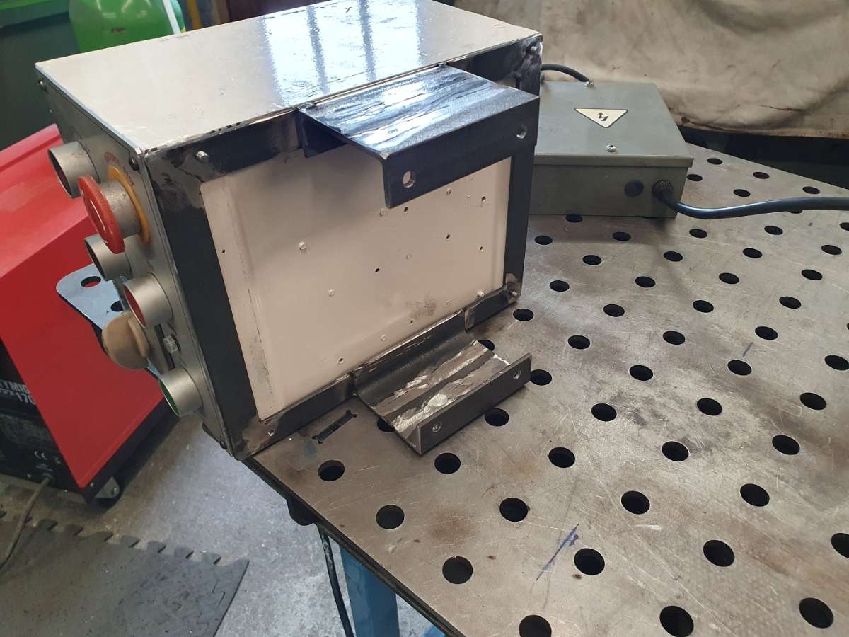 Control_Box_Mount_1