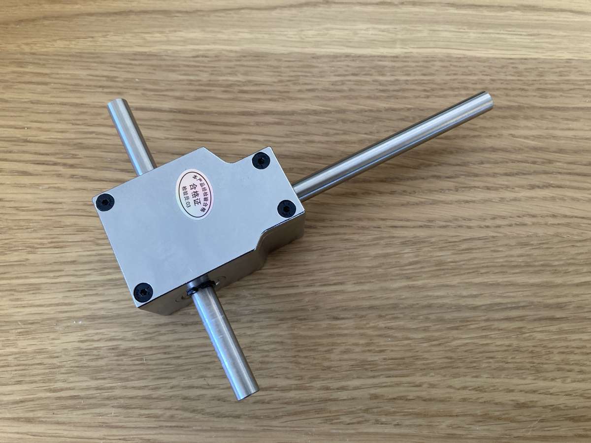 Bevel gear box