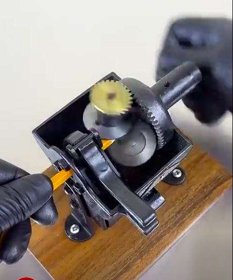 Pencil sharpener 2