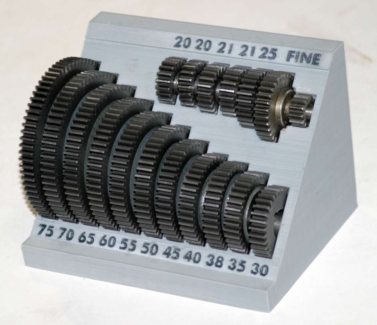 gear holder2
