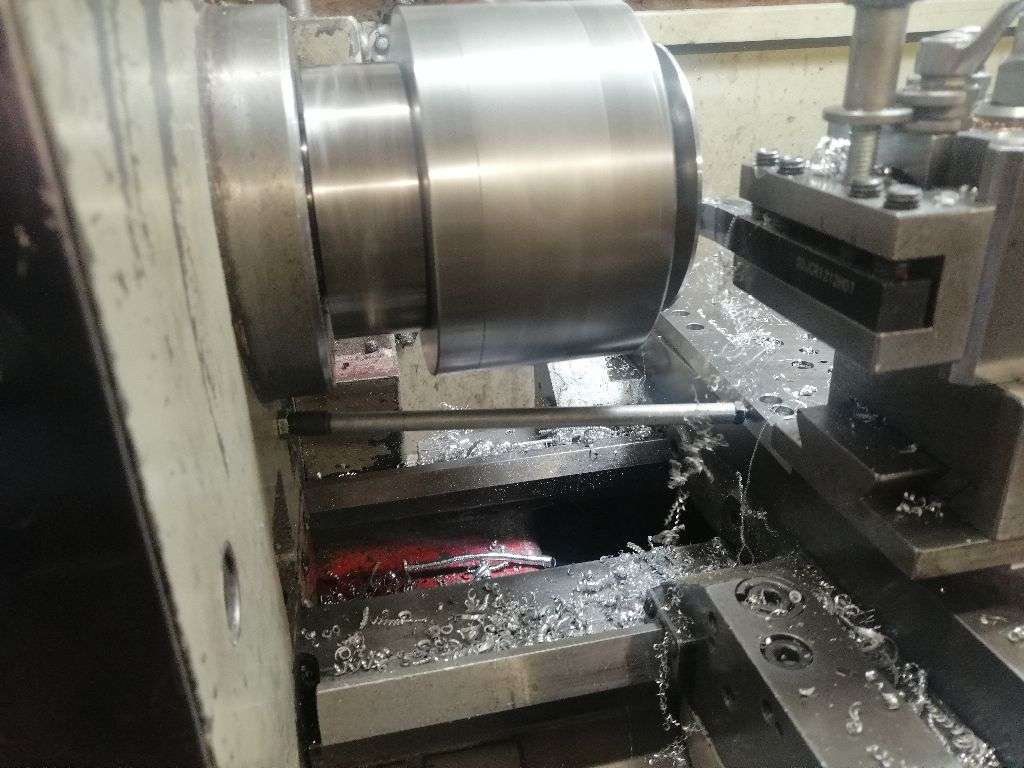 Radius bar below chuck-Small