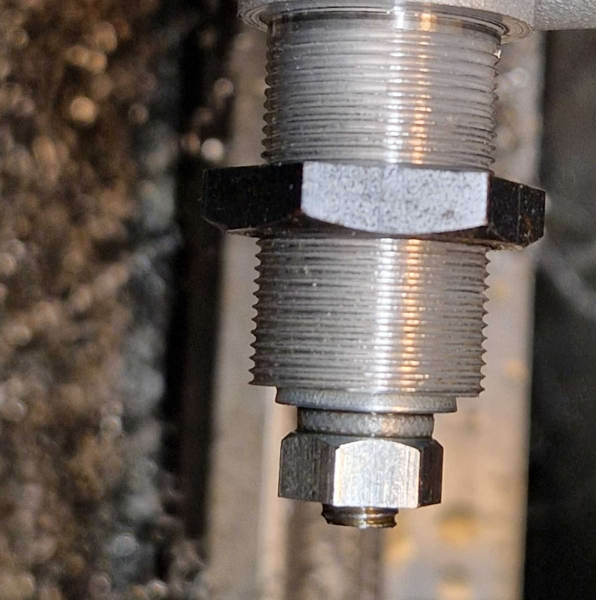 Single point threaded