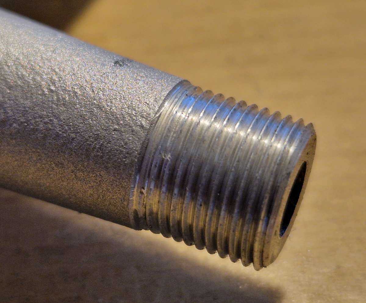 Shows printed surface and machined thread