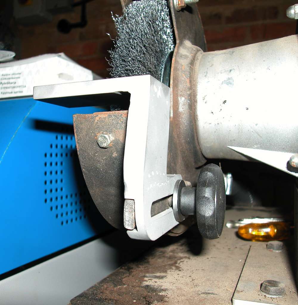Creusen Grinder Rest