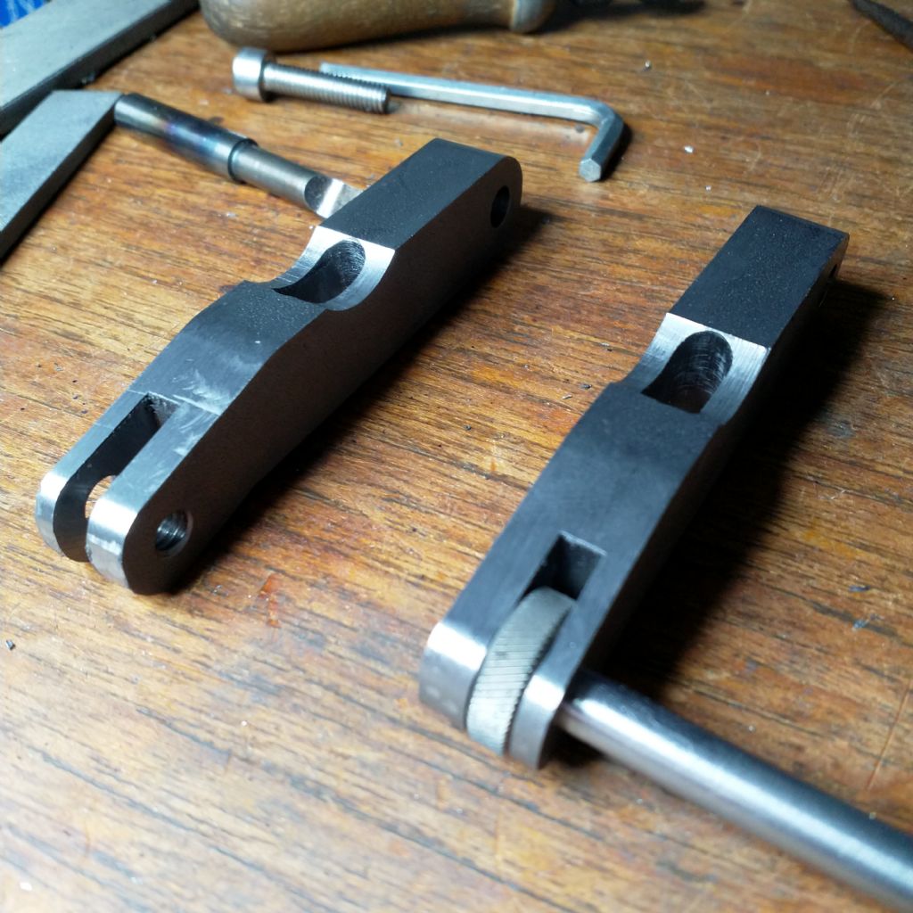 Knurling Tool Arms