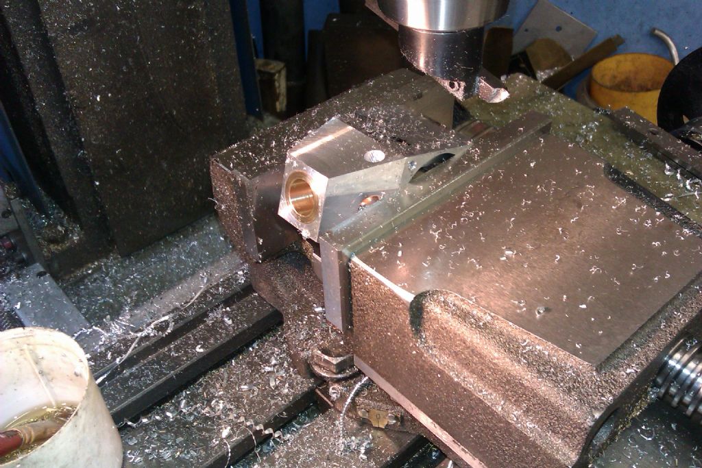 Application of Precision Molds in Flying Cutters Application of Precision Molds in Flying Cutters
